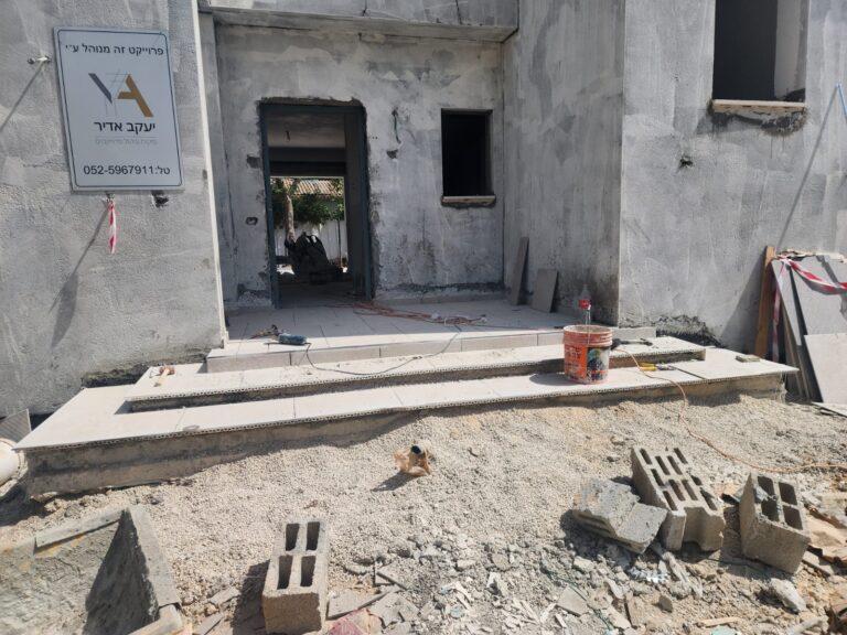 האם מספיק קבלן לשיפוץ בית פרטי - או שחייבים גם מפקח בנייה?